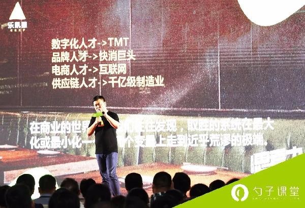 聽說你五行缺人，所以你知道“挖人”的正確姿勢嗎？