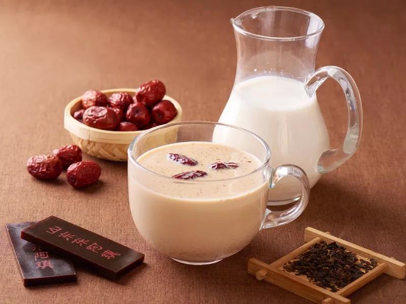 開店18萬家，關(guān)店18萬家？2017年飲品行業(yè)大數(shù)據(jù)報(bào)告來了|餐飲界