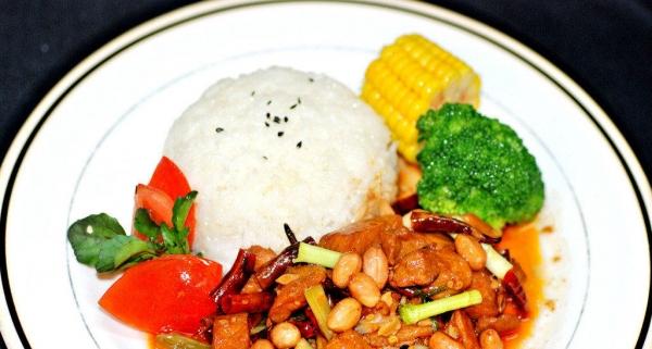 讓顧客“一見鐘情”的店鋪，到底做對了什么？|餐飲界