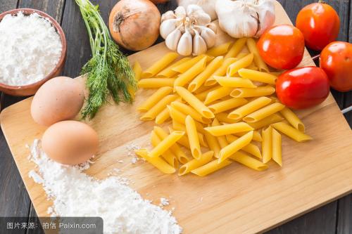 從百雀羚的逆生長，我發(fā)現(xiàn)了餐飲品牌永葆年輕的秘密。|餐飲界