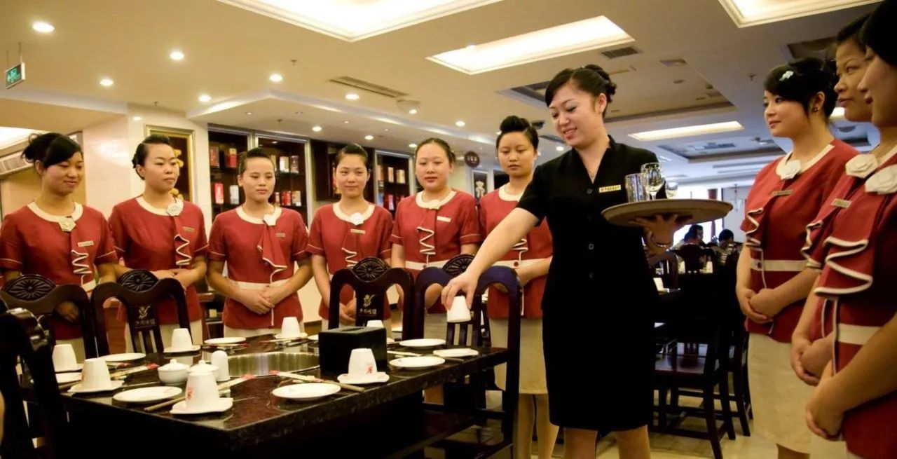 【經(jīng)營心法】營業(yè)額立翻50%，秘訣居然在服務(wù)員身上！