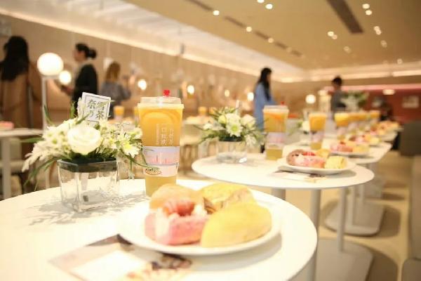 烘焙店的反擊：茶飲+烘焙走向前臺(tái)，阻擊戰(zhàn)從“烘焙+茶飲”打起？