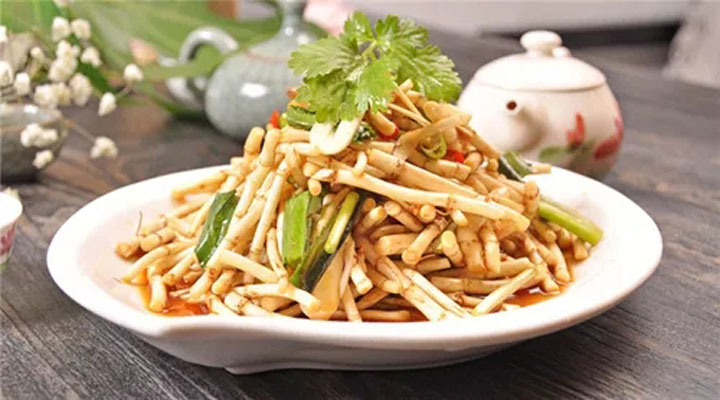 作為美食新食尚，春天吃野菜我們要注意哪些事項(xiàng)呢