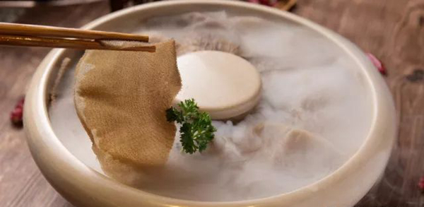 火鍋競(jìng)爭(zhēng)慘烈：重慶2萬家，一天吃一家，65年才吃完！|餐飲界