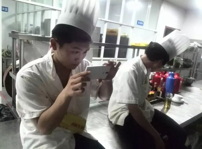 觀察了這些餐廳走下坡路的情況，發(fā)現(xiàn)其中的道道并不簡(jiǎn)單