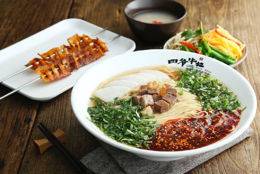 如何優(yōu)雅地吃掉一碗正經(jīng)牛肉面？