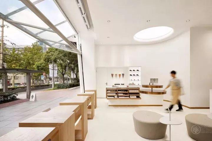 茶飲界新貴駕到，超時(shí)尚設(shè)計(jì)分分鐘上熱搜！