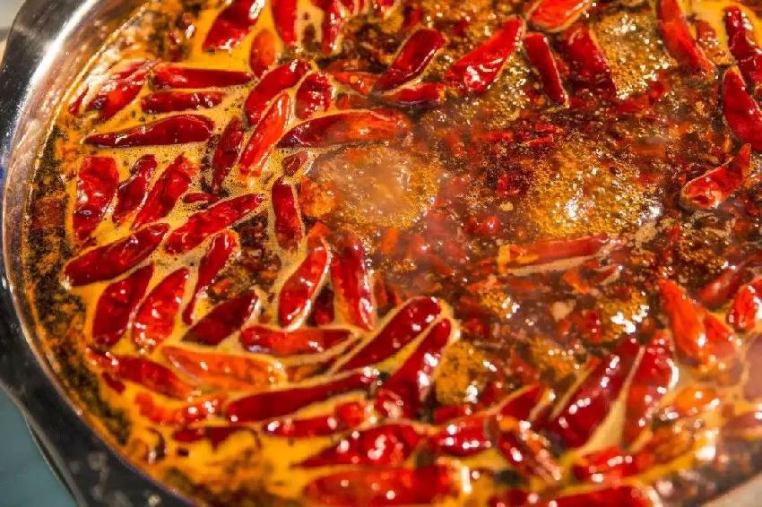 成都火鍋現(xiàn)在那么火爆，它會成為下一個(gè)“落寞”的潮汕火鍋嗎？