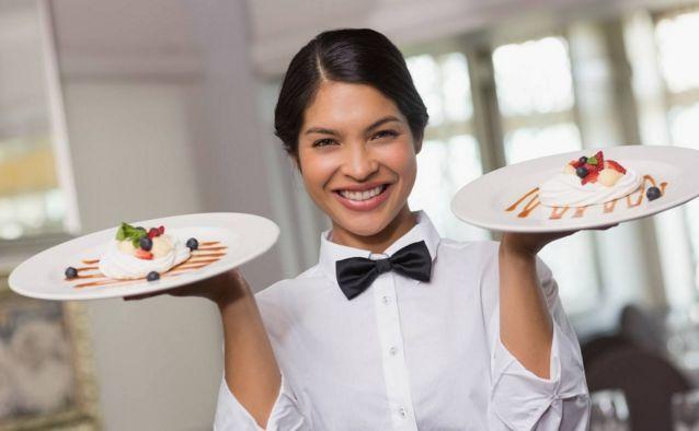 餐廳員工總是不愛(ài)笑？這樣培訓(xùn)員工發(fā)自內(nèi)心微笑服務(wù)！|餐飲界