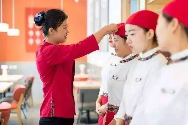 餐飲店長(zhǎng)帶隊(duì)伍9步走，員工個(gè)個(gè)都干勁兒十足！|餐飲界