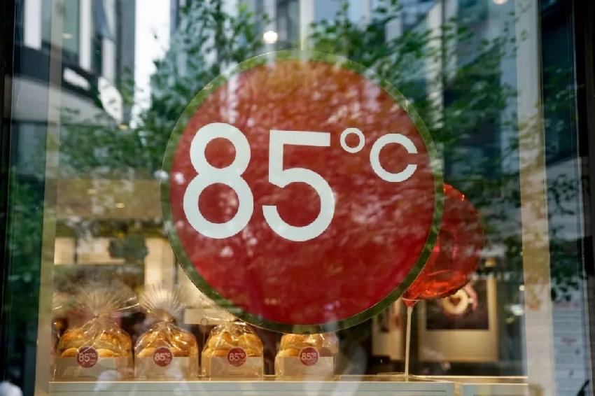 85度C開盤跌停、被多家外賣平臺下架，網(wǎng)友：都是因為她