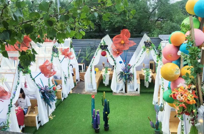 網紅餐廳很短命？兩位80后美女如何玩轉帳篷餐廳