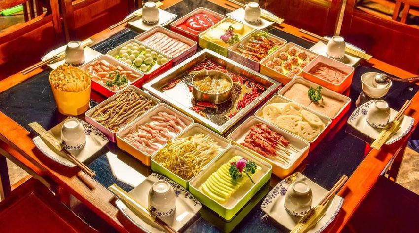 接手了一家火鍋店，過了兩天，我哭了！