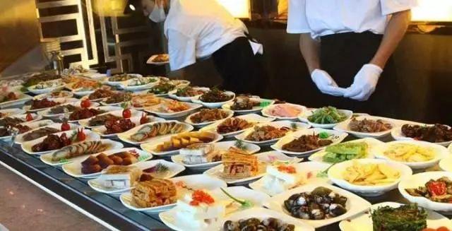 四點(diǎn)小改變，讓餐廳3分鐘出菜！