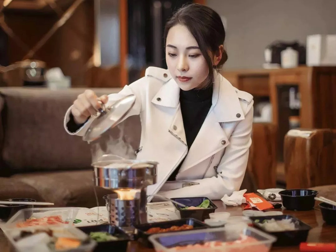 火鍋外賣(mài)四年廝殺，不二鍋如何詮釋剩者為王？