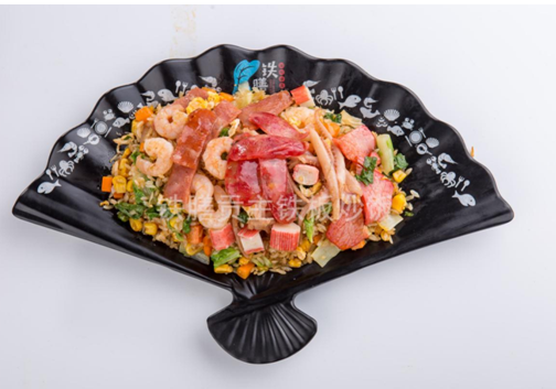 炒飯愛好者首選，鐵膳貢主海鮮炒飯，為什么這么受歡迎？