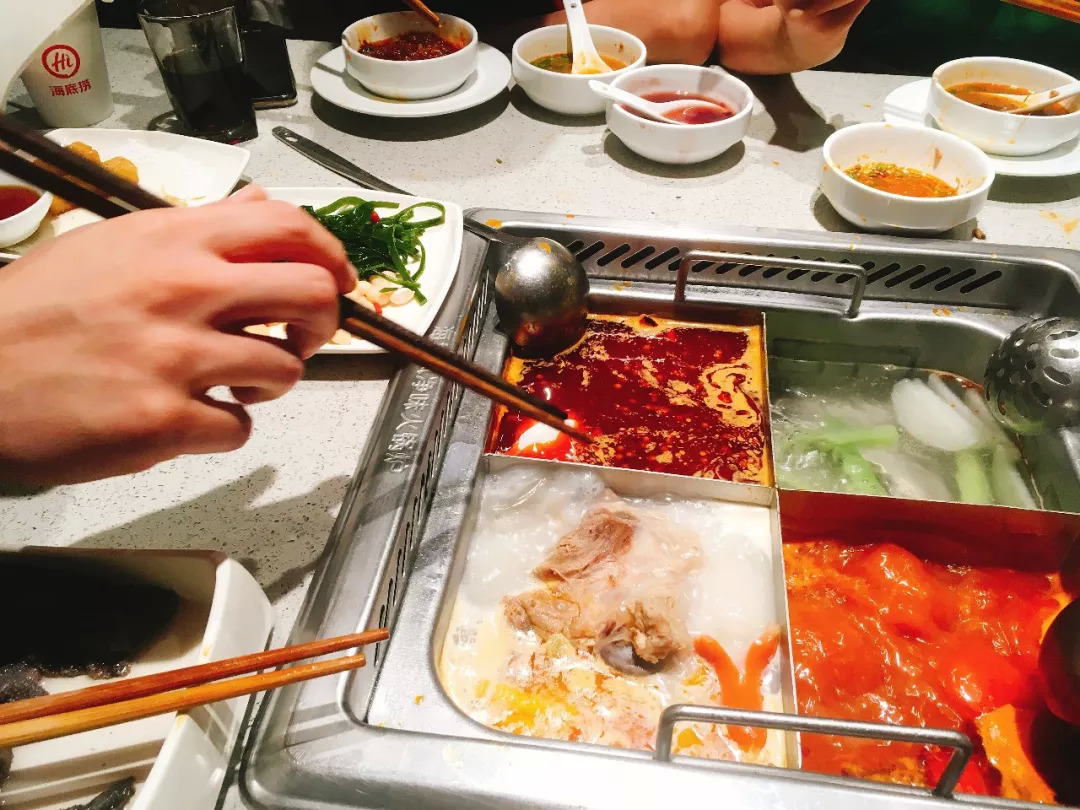 極致服務(wù)與無人自助的海底撈，為何消費者都如此買賬？