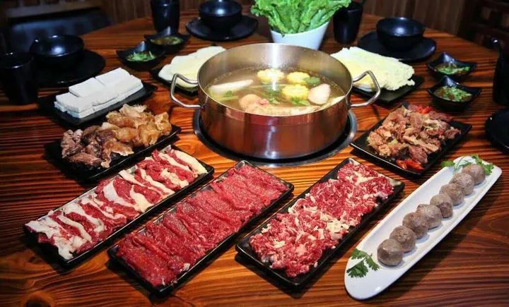 如何搶占新火鍋賽道？秘訣無非“新”&“鮮”！