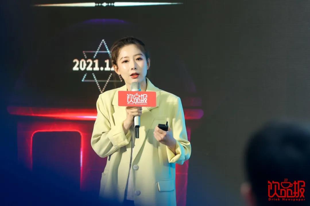 椰不二創(chuàng)始人徐漪：錯位的競爭，在茶飲紅海中的新消費升級藍海|餐飲界