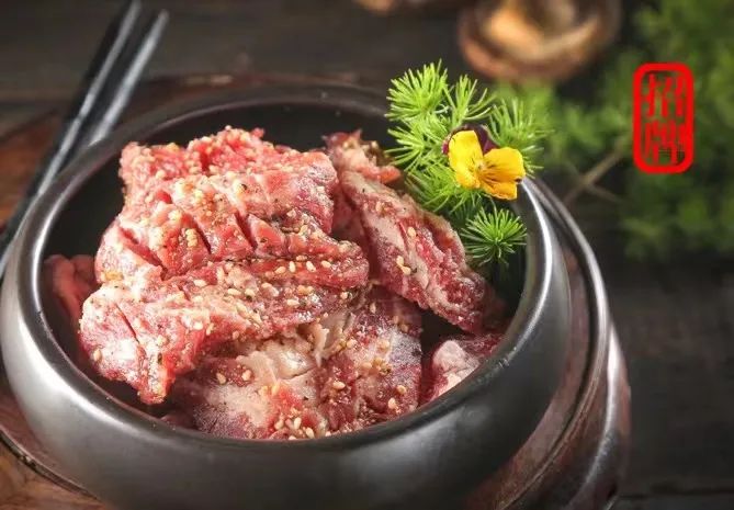  大龍燚、百果園、星念烤肉都在抖音掘金，8億流量餐企該怎么玩？