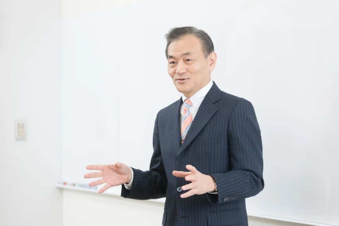 日本前麥當(dāng)勞/前優(yōu)衣庫(kù)大學(xué)校長(zhǎng)：有本均的線上研討會(huì)來(lái)了！ | 福利