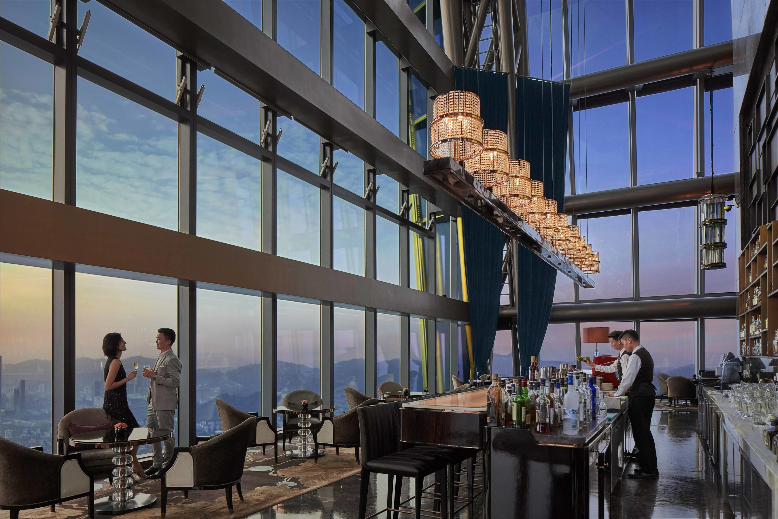 深圳瑞吉酒店煥新酒吧體驗(yàn)，展現(xiàn)精妙品飲藝術(shù)|餐飲界