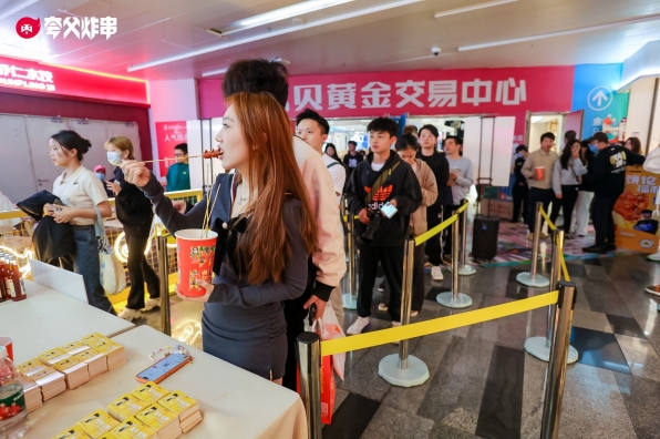 夸父炸串袁澤陸：未來(lái)是小吃店的趨勢(shì) 為消費(fèi)者提供更具性價(jià)比的產(chǎn)品