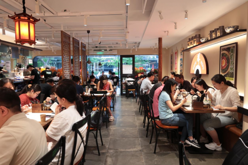 和府撈面李學(xué)林的食安之道：央廚透明化，品質(zhì)升級|餐飲界