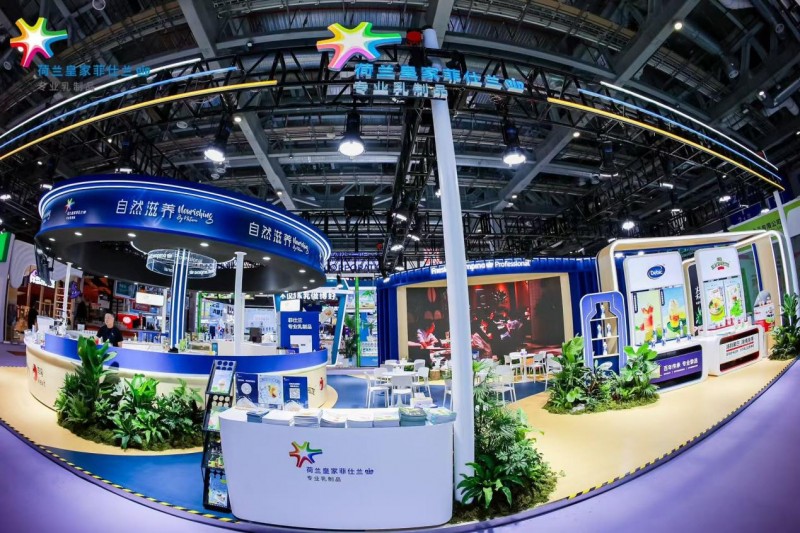 “自然滋養(yǎng)，煥新靈感”——菲仕蘭專(zhuān)業(yè)乳制品亮相HOTELEX 2025|餐飲界