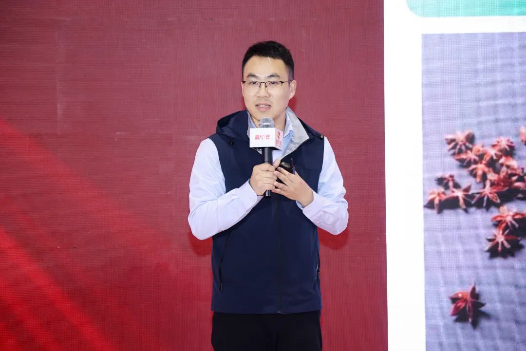 從區(qū)域小店到全球布局：楊國(guó)福如何用供應(yīng)鏈撬動(dòng)千億麻辣燙市場(chǎng)？|餐飲界