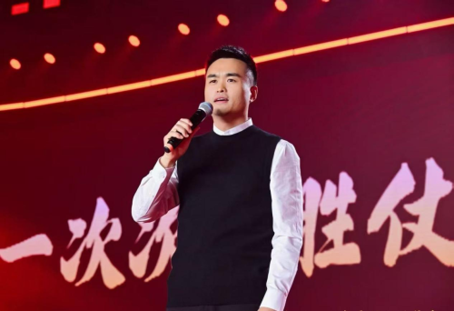 米村拌飯：一場(chǎng)中式快餐的溫暖變革，回歸“愛與信任”