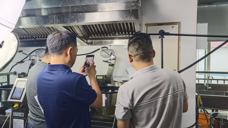 炒菜機器人席卷餐飲，預(yù)制菜迎來終結(jié)者？