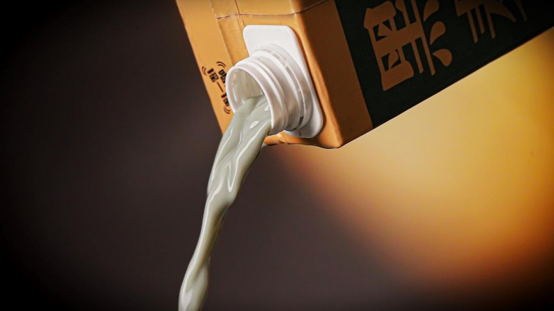 不加食用油的燕麥奶還能好喝嗎？把厚椰乳賣爆的菲諾給出了答案